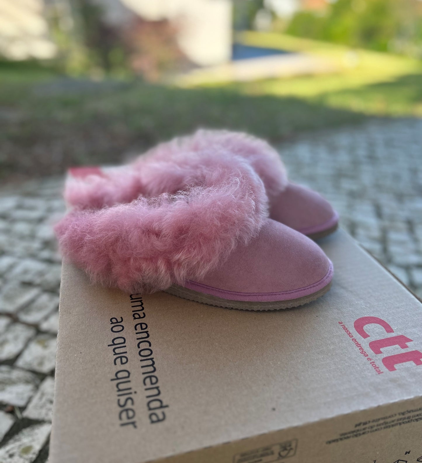 FREE DELIVERY ALL-OVER US, 5-7 DAYS DELIVERY TIME. Genuine Sheepskin Women's Slippers  Open-back Pink.